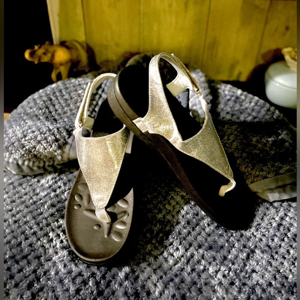 NWOT UTENAG Sandals Women Arch Support Ortho Adjustable Thong Sandals Size:38/8